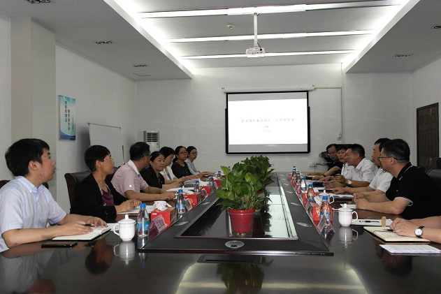 国机集团副总经理邬幼蕙到信阳天龙造药发展“不忘初心、服膺使命”主题教育调研